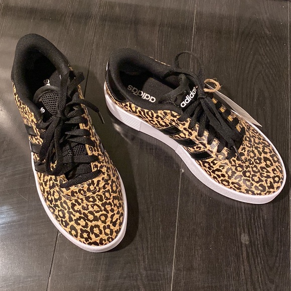 New Adidas Court Leopard Print - Picture 5 of 7
